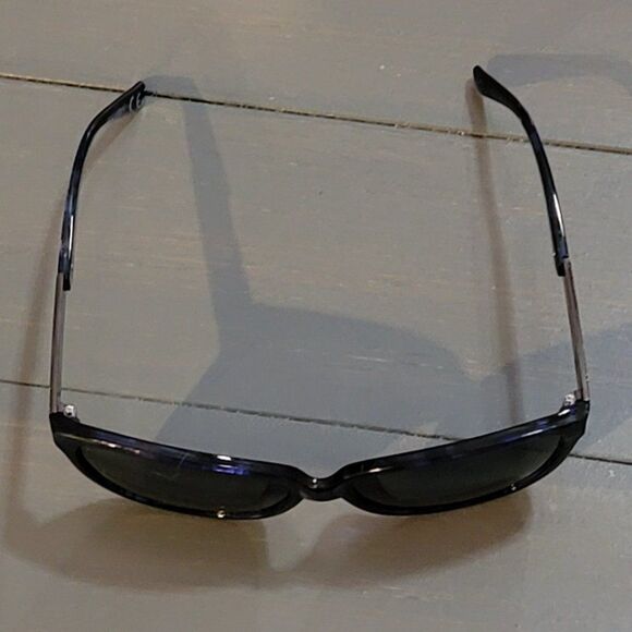 Foster Grant LP 1803 Purple Tortoise Polarized Sunglasses For Women\'s main image 10